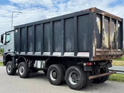 Самосвал Mercedes-Benz Arocs 4848 8x8 tipper