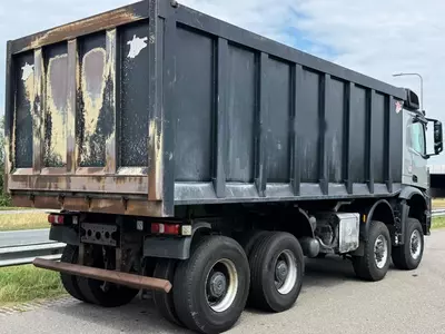 Самосвал Mercedes-Benz Arocs 4848 8x8 tipper
