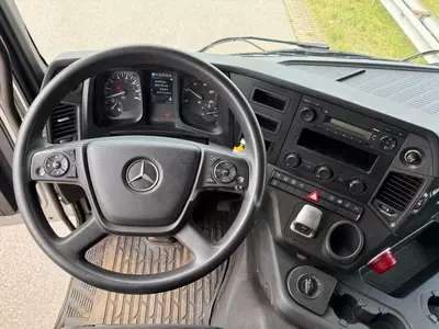 Самосвал Mercedes-Benz Arocs 4848 8x8 tipper