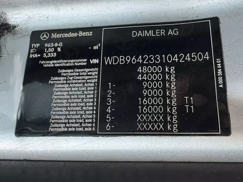 Самосвал Mercedes-Benz Arocs 4848 8x8 tipper