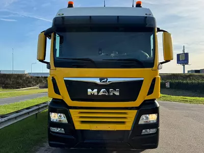 MAN TGX18 460 4x2 treyler yuk mashinasi