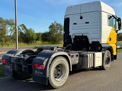 MAN TGX18 460 4x2 treyler yuk mashinasi