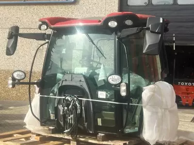 Кабина Case MAXXUM / PUMA