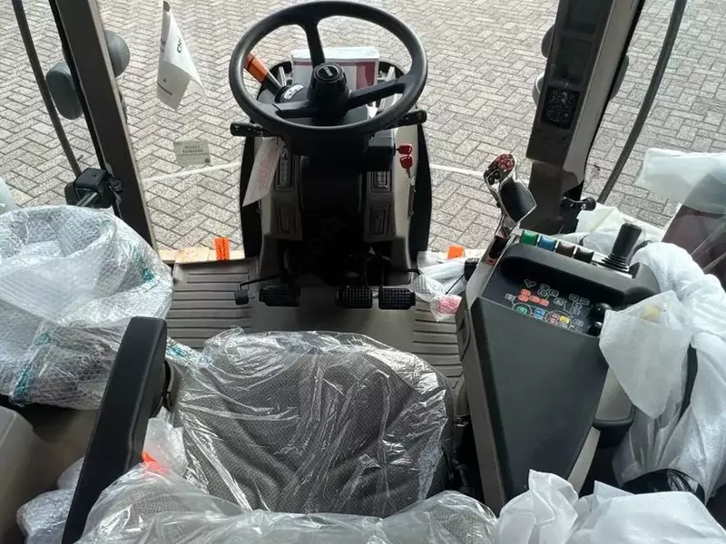 Кабина Case MAXXUM / PUMA