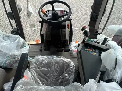 Кабина Case MAXXUM / PUMA