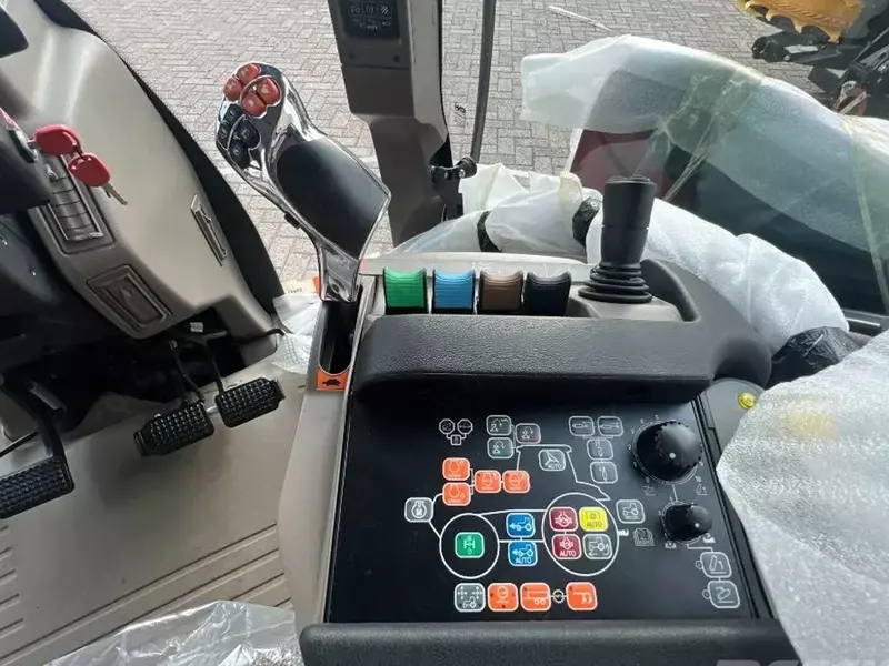 Кабина Case MAXXUM / PUMA