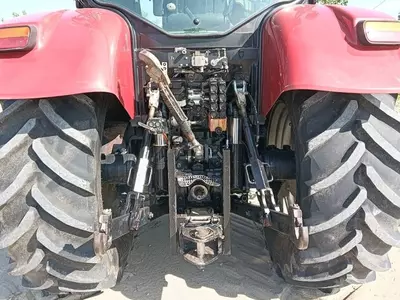 Трактор колесный Case IH Maxxum 140