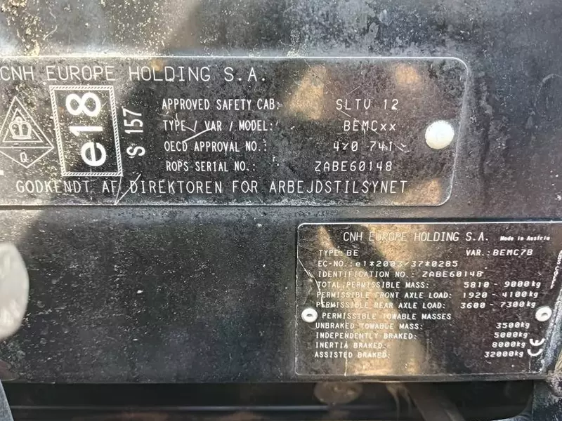 Трактор колесный Case IH Maxxum 140