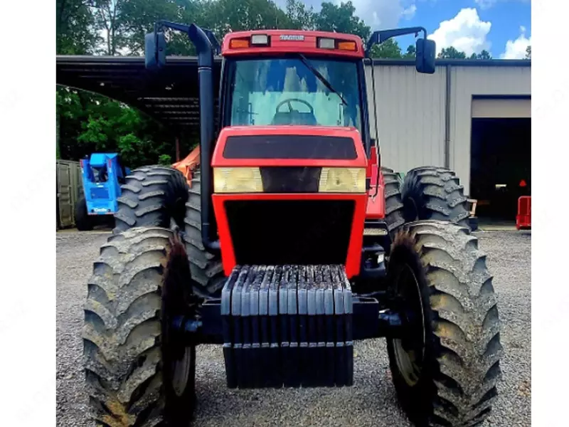 Трактор колесный Case IH 8940