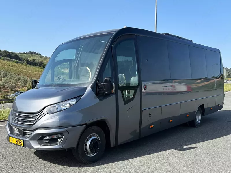 Микроавтобус IVECO DAILY - RIGHT HAND DRIVE TOURISTIC VEHICLE
