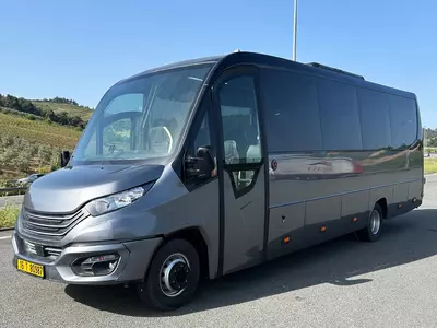 Микроавтобус IVECO DAILY - RIGHT HAND DRIVE TOURISTIC VEHICLE