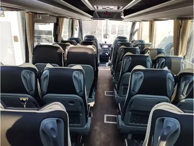 Микроавтобус IVECO DAILY - RIGHT HAND DRIVE TOURISTIC VEHICLE