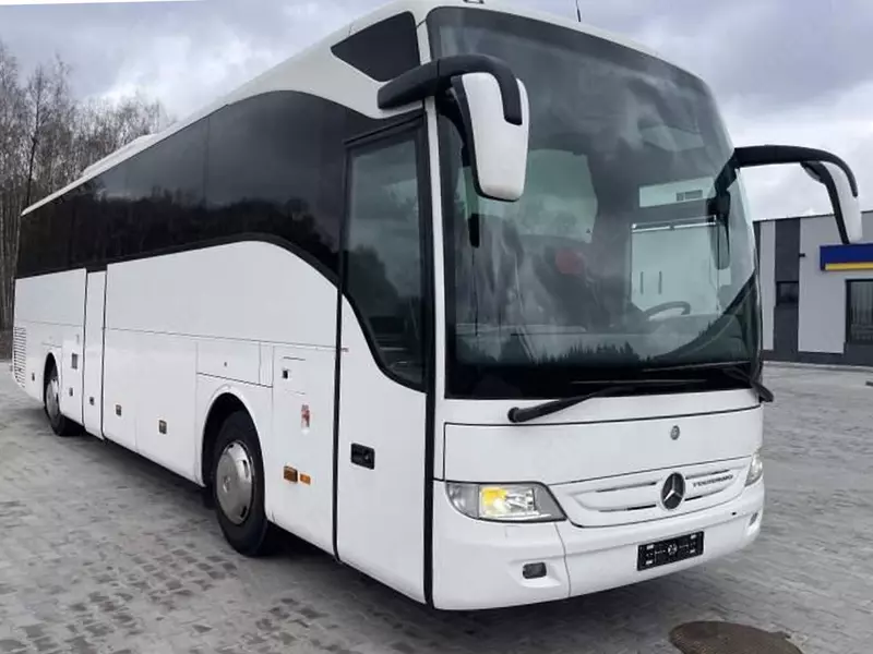 Mercedes-Benz 15RHD Turismo sayyohlik avtobusi
