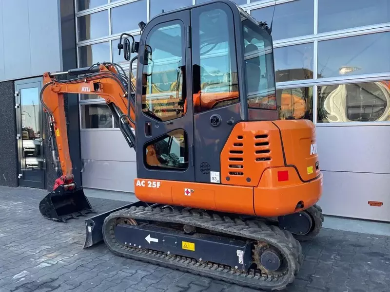 Atlas AC25F mini ekskavatori