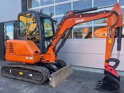 Мини-экскаватор Atlas AC25F