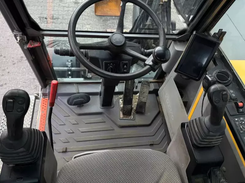 Мини-экскаватор Volvo EW60E | A/C