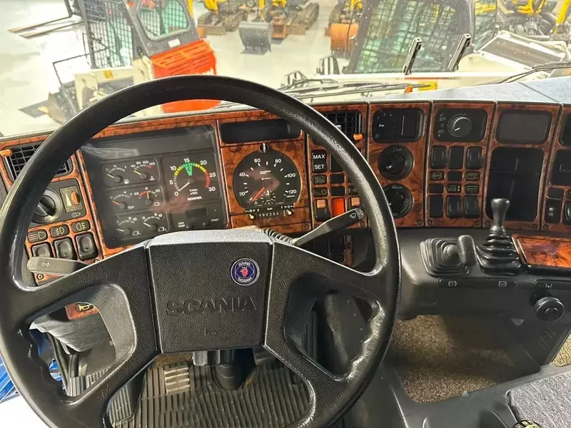 Тягач Scania R113-360 (113M 360)