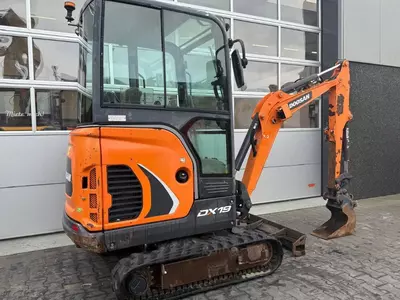 Мини-экскаватор Doosan DX19