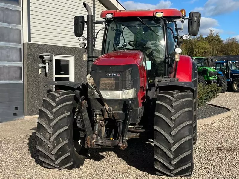 Колесный трактор Case IH PUMA 185 CVX Med frontlift RED Model