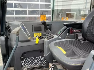 Мини-экскаватор Hyundai HX55