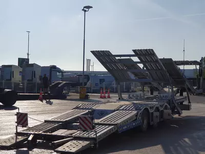 Полуприцеп-автовоз Vega