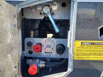 Полуприцеп-автовоз Vega 2 Axle Semi Trailer