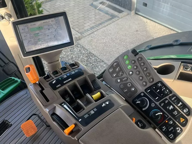 Трактор колесный John Deere 7280R