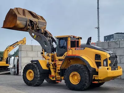 Колесный погрузчик Volvo L260 H