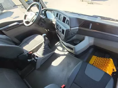 Шасси грузовик MAN TGS 41.400 8X4