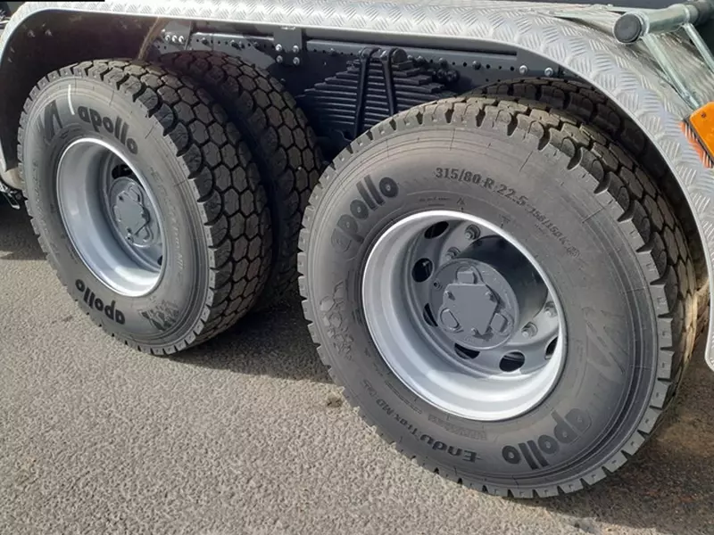 Самосвал Iveco T-WAY 450 8X4 Cantoni