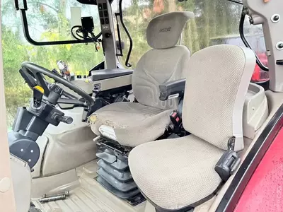 Колесный трактор Case IH Puma 180 CVX Multicontroller