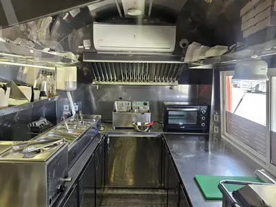 Прицеп для транспортировки пищевых продуктов Food trailer