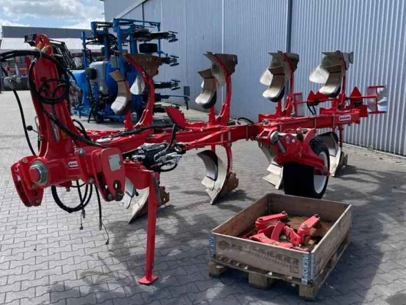 Плуг оборотный Maschio UNICO NS 4 PLUS STEINSICHERUNG