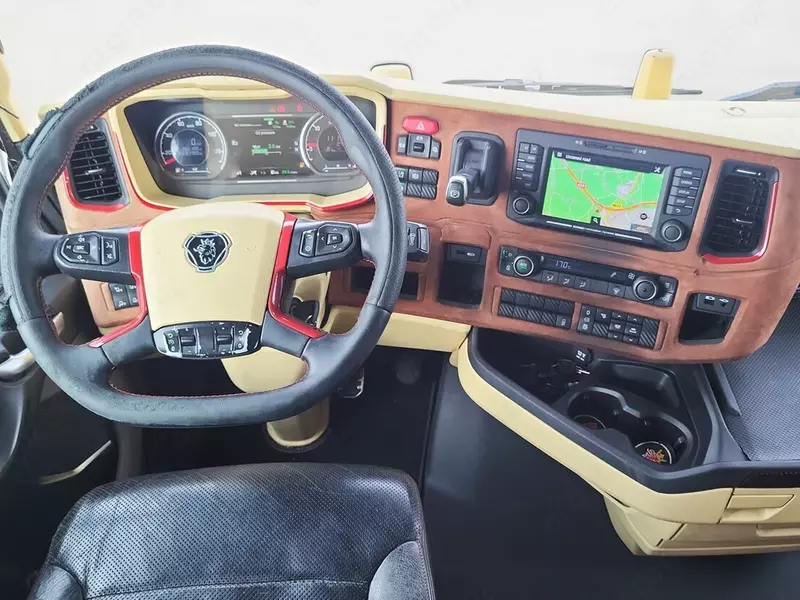 Тягач Scania S520 4X2