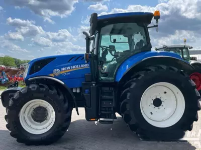 Трактор колесный New Holland T 7.210