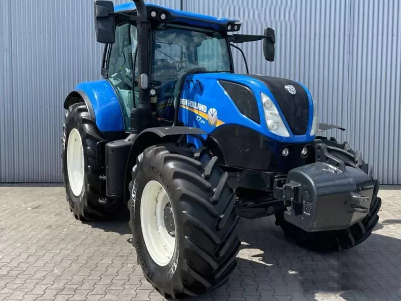 Трактор колесный New Holland T 7.210