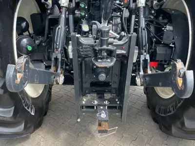 Трактор колесный New Holland T 7.210