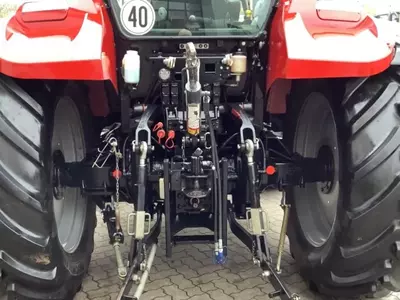 Трактор колесный Case IH 105 U PRO