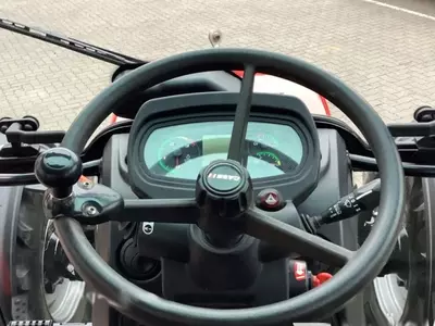 Трактор колесный Case IH 105 U PRO