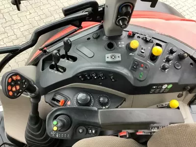 Трактор колесный Case IH 105 U PRO