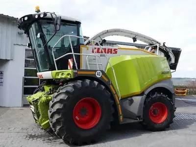 Кормоуборочный комбайн CLAAS jaguar 930