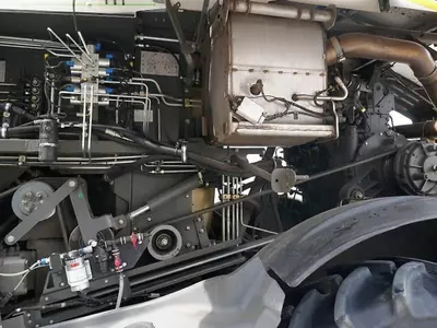 Кормоуборочный комбайн CLAAS jaguar 930