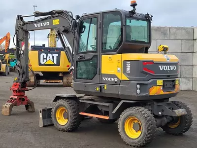 Колесный экскаватор Volvo EW60 E