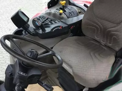 Трактор колесный Case-IH puma 125