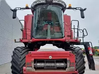 Зерноуборочный комбайн Case-IH axial flow 8240 с 30-футовой варио-жаткой (9