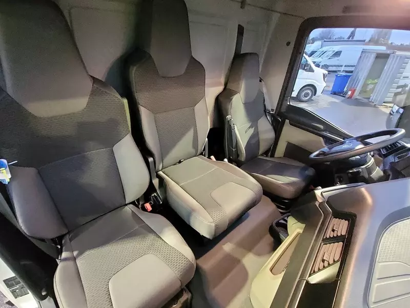 Шторки грузовик MAN TGL 12.250 4X2 Saxas