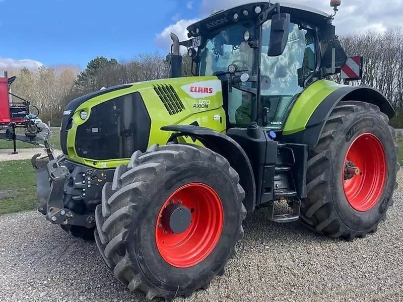 Трактор колесный CLAAS axion 870
