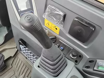 Мини-экскаватор Hyundai HX60 PRON