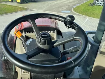 Трактор колесный Case-IH optum 270