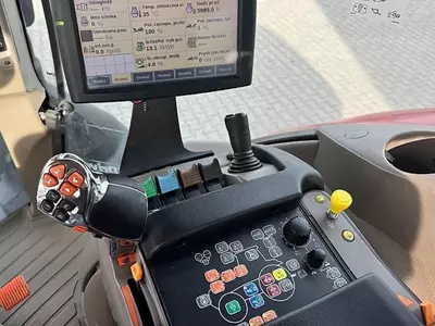 Трактор колесный Case-IH optum 270